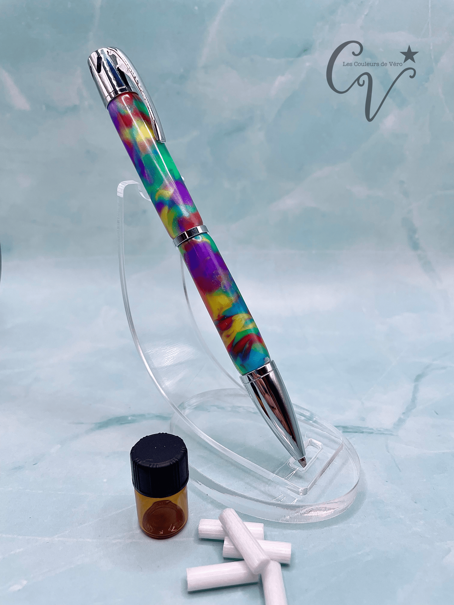 Stylo bille à torsion aromathérapie; Pierres multicolores!