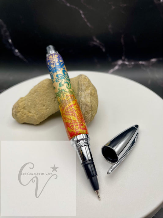 stylo chrome à pointe-fine en fibre rechargeable; fait main, unique, durable.