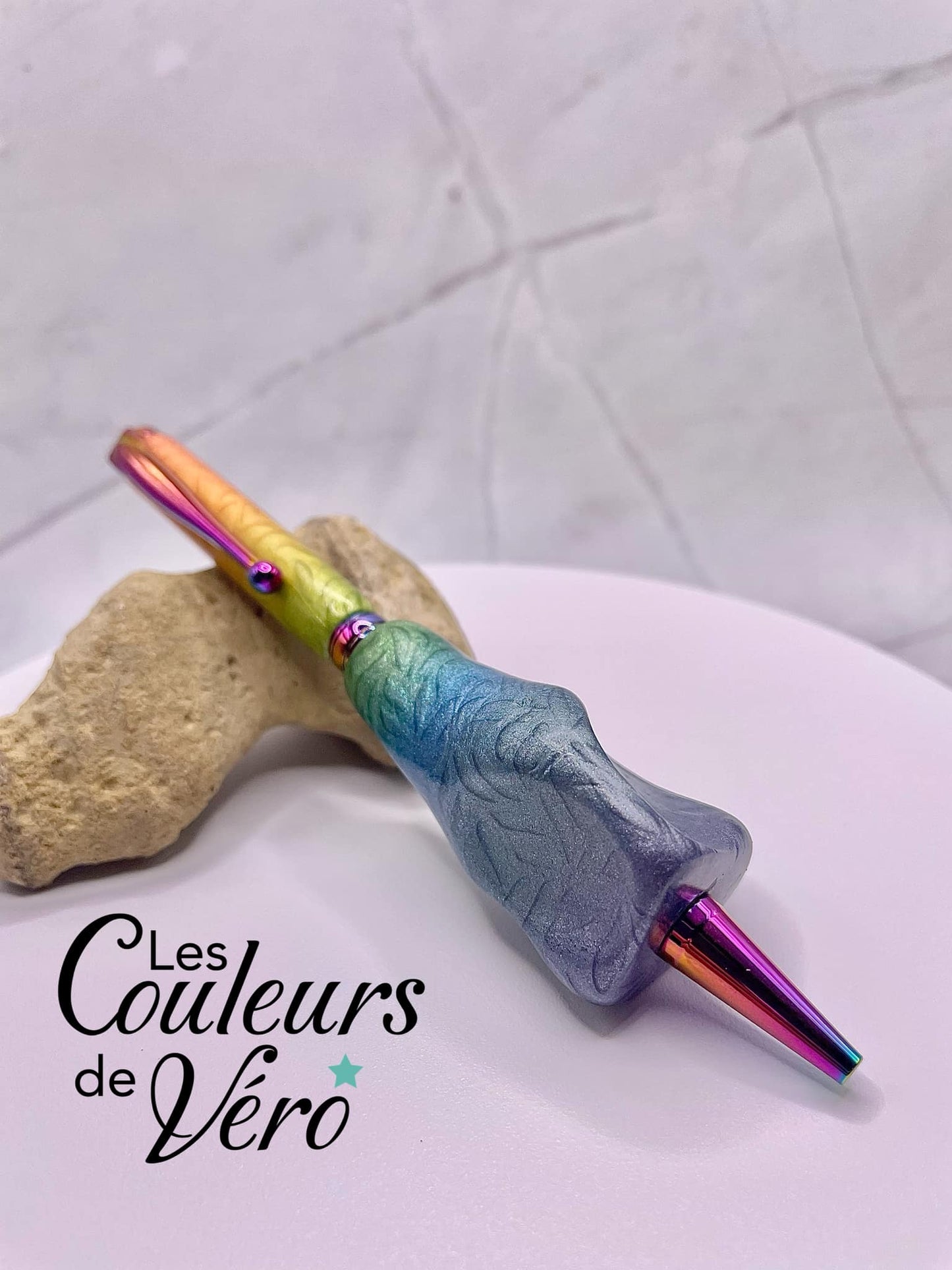 Stylo bille triangle ergonomique, écriture ergonomique, aide pour arthrite, arthrose, dextérité fine etc