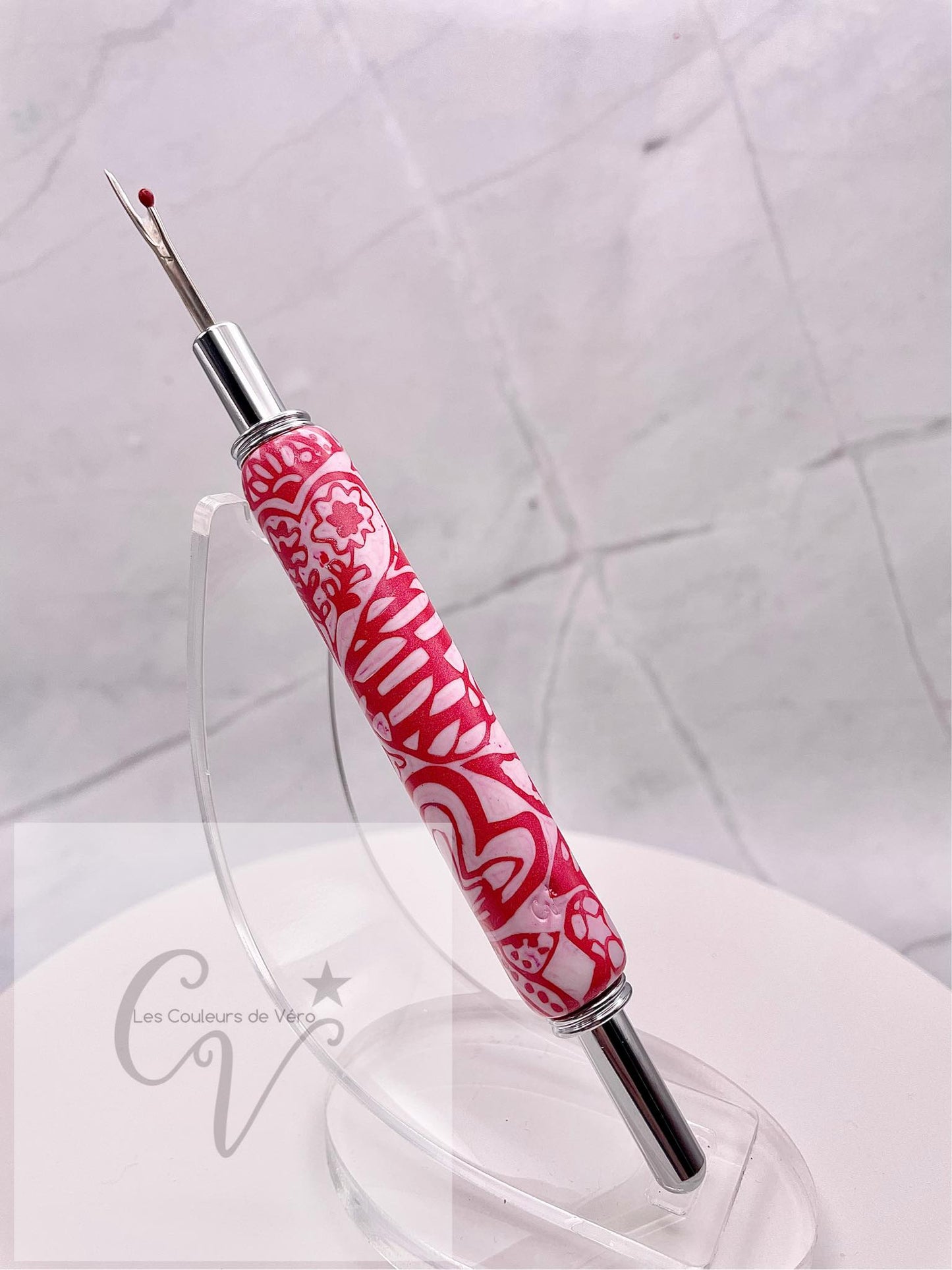 Découd-vite / Découseurs, découvit;  Séparateur de couture Seam Ripper and Stiletto in Chrome handmade polymer clay