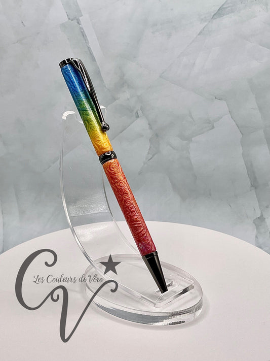 Le seul et unique exemplaire; Stylo bille twist durable, on peut changer l'encre! Un véritable Chef-d'œuvre!