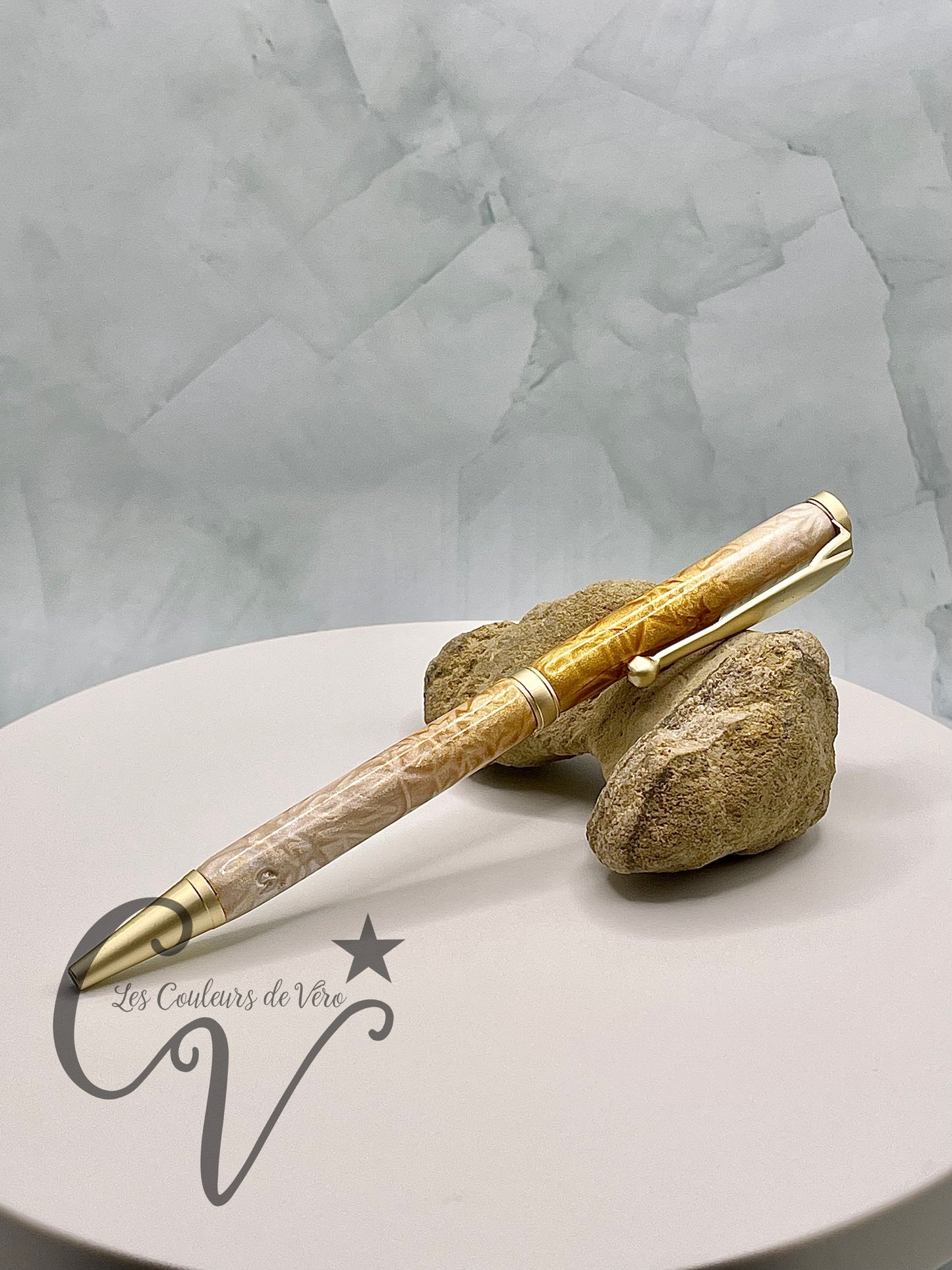Stylo bille de collection à torsion mince Slimline, placage or brossé; Étoiles montantes aux cieux!