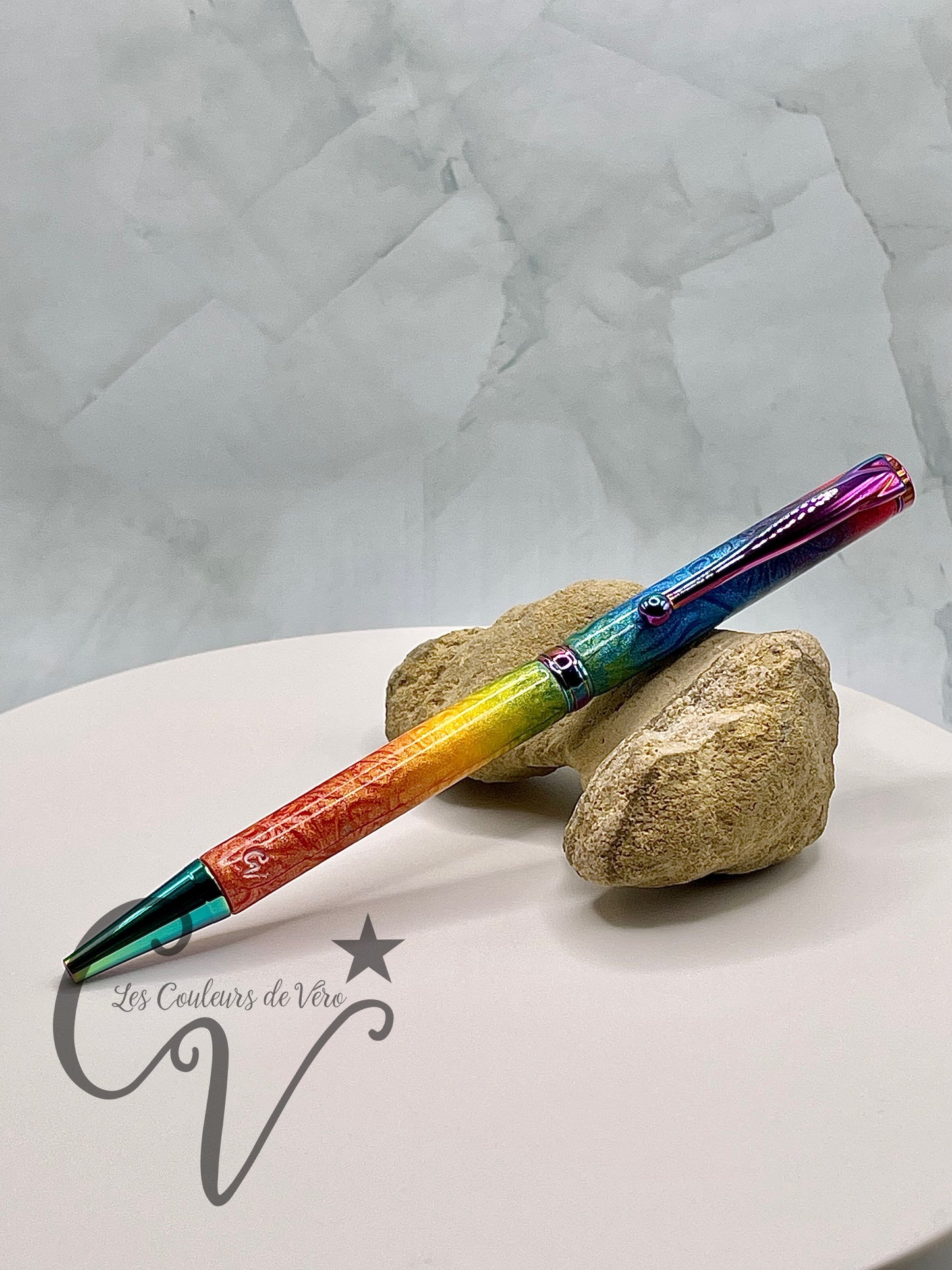 Stylo bille de collection à torsion mince Slimline, plaquage caméléon; Arc-en-ciel fleurale enchantée!