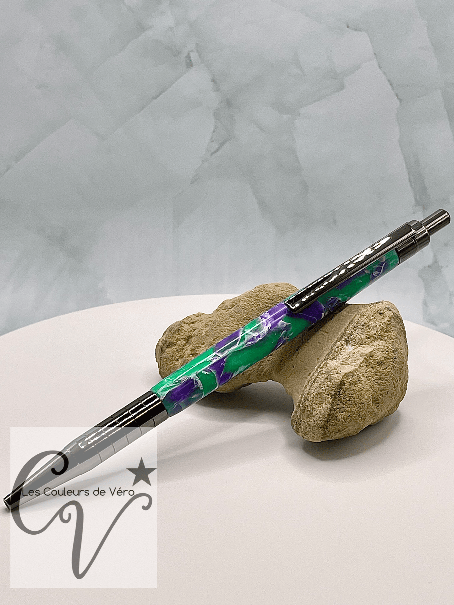 Stylo bille rétractable click Saxa; Pierres intenses!