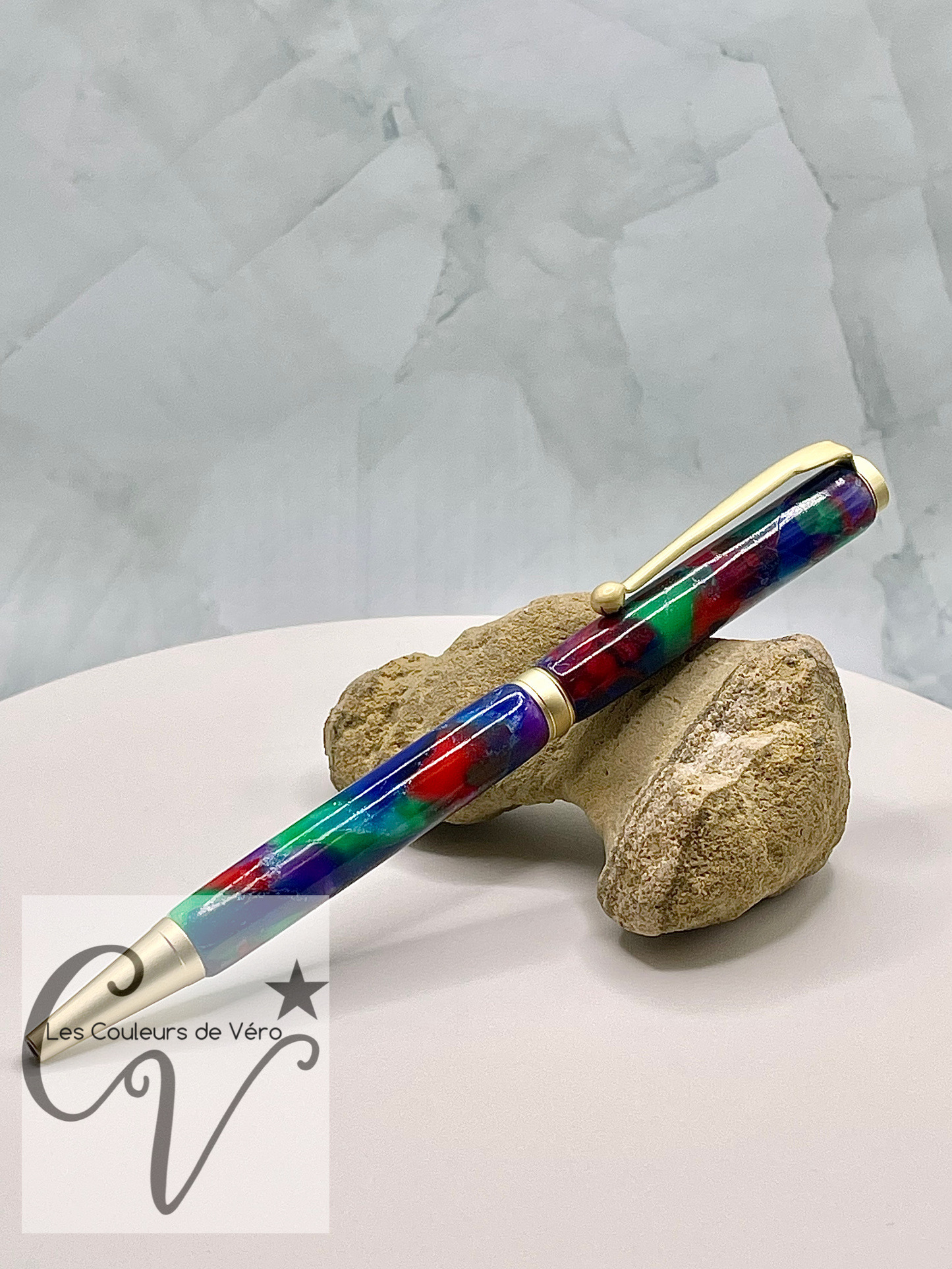 Stylo bille de collection à torsion ligne mince Slimline, plaquage or brossé; Motif Pierres précieuses de brillance!