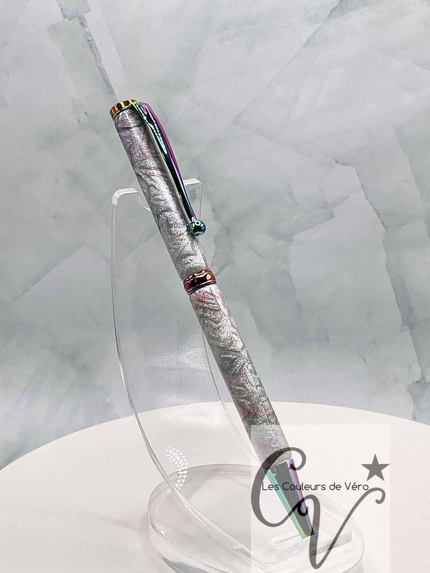 Stylo bille de collection à torsion mince Slimline, placage caméléon; Sculpture d'arc-en-ciel!