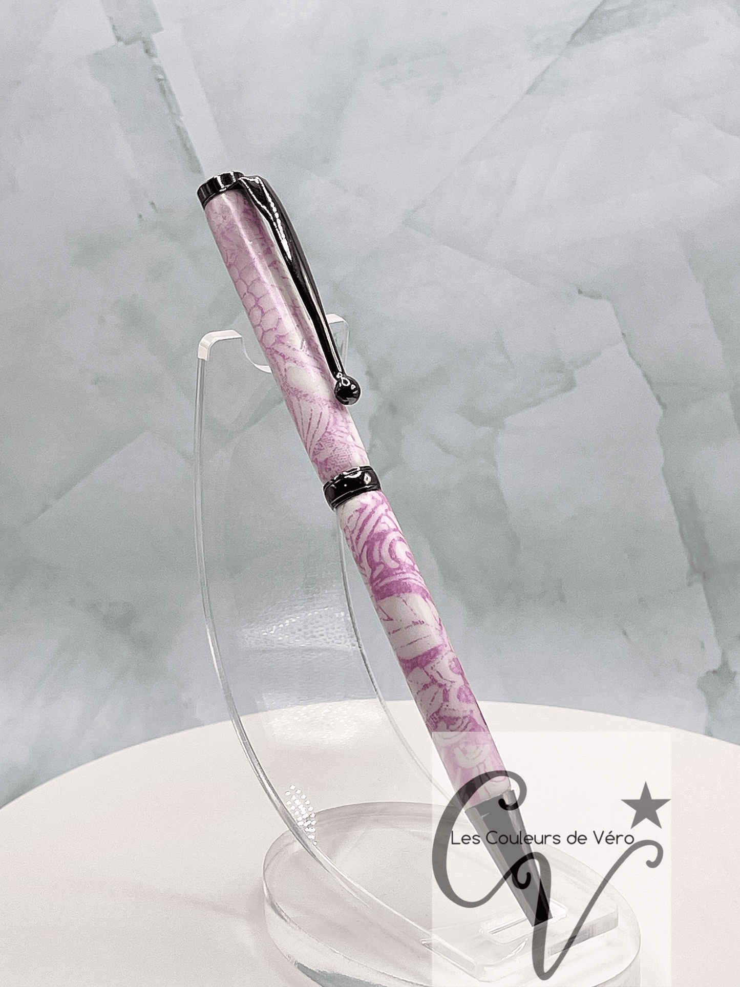 Stylo bille de collection à torsion ligne mince Slimline, plaquage noir; Fleurs discrètes!