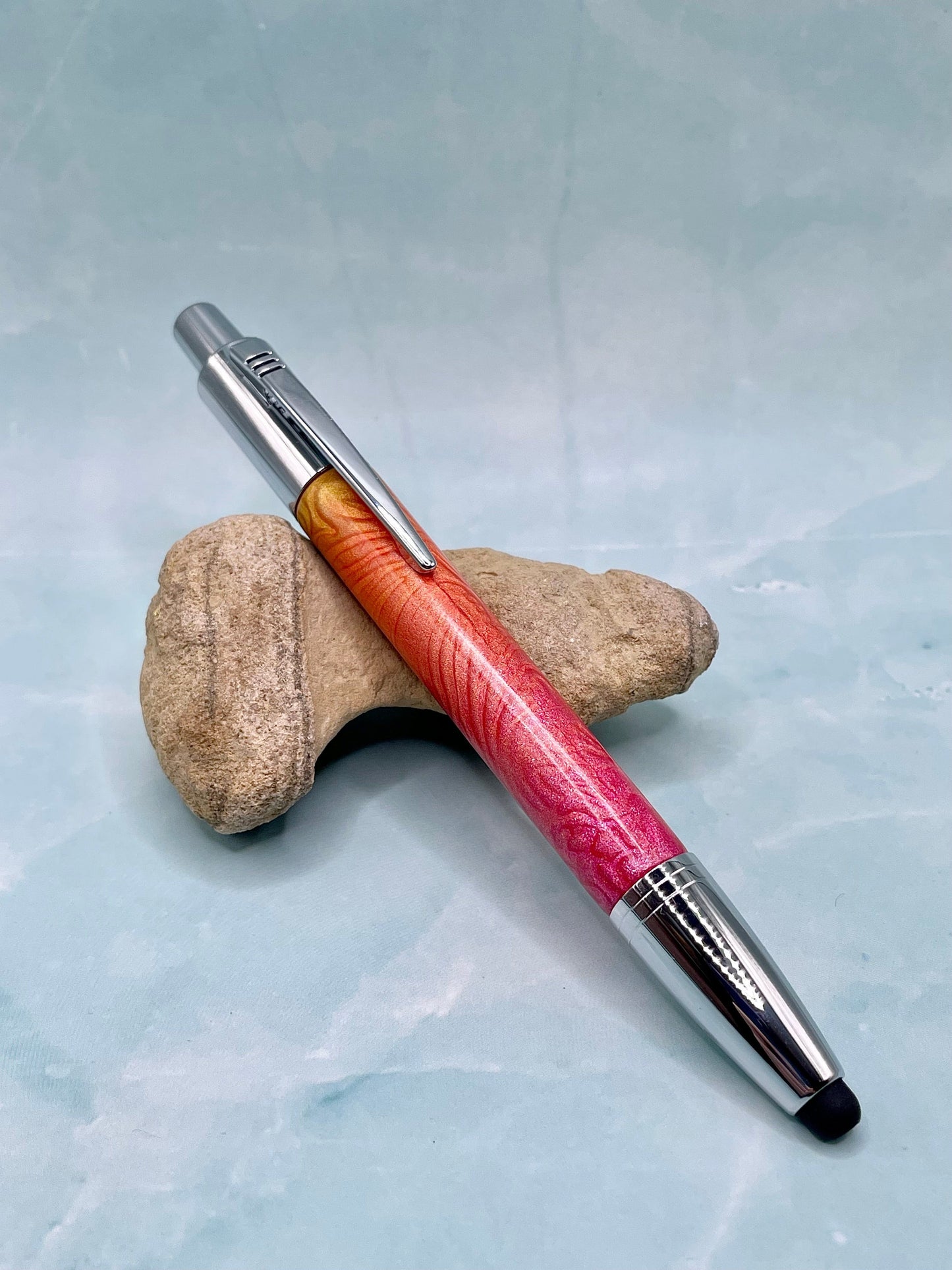 Touch stylus & click ballpoint pen; Warm shapes!