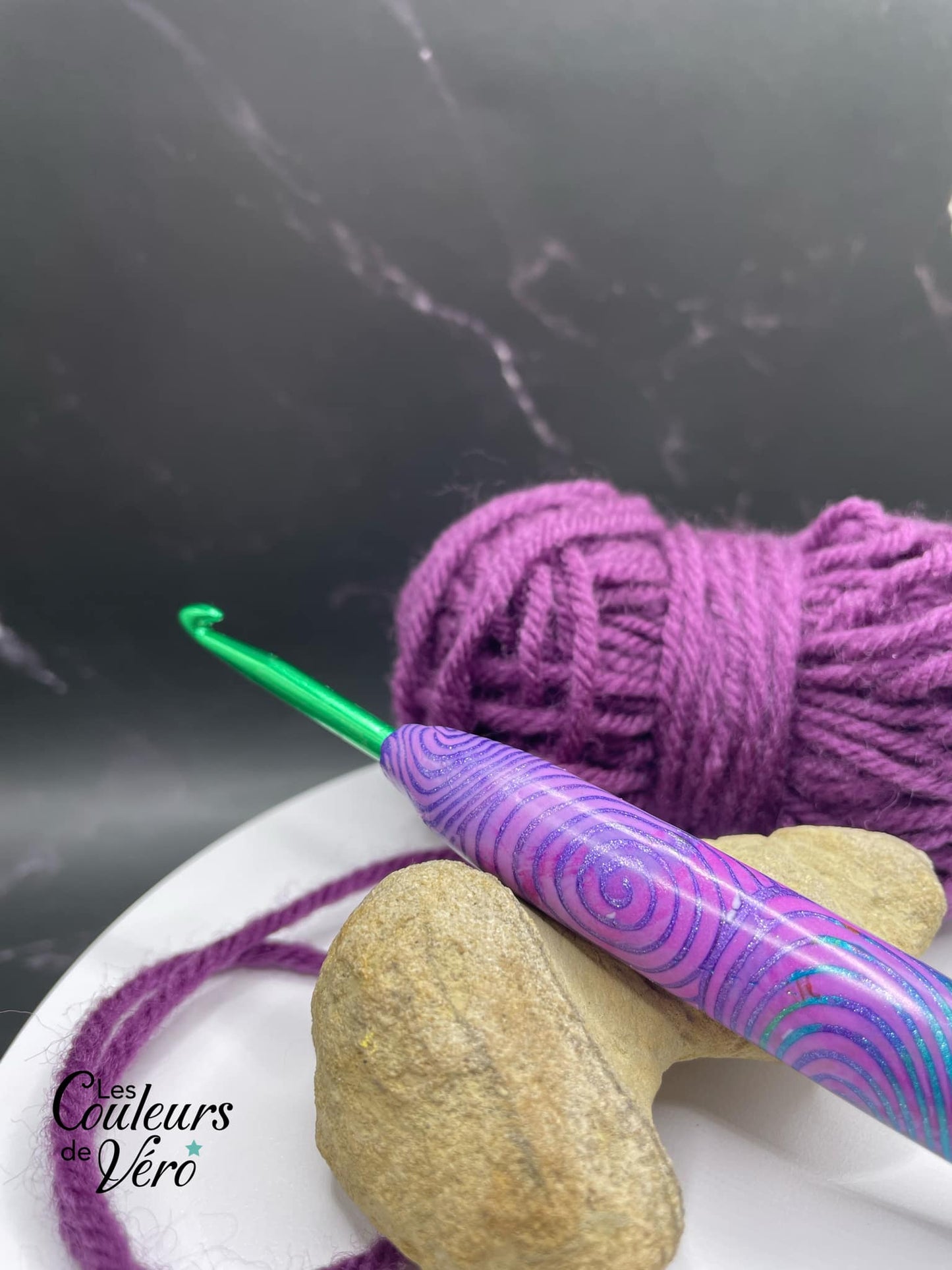Crochet ergonomique; 4 mm confortable, léger et unique!
