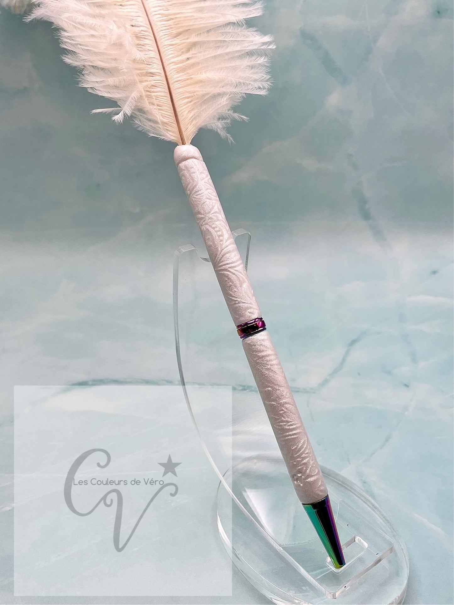 Stylo bille de collection à torsion mince Slimline; En pâte polymère, finissions plume d'autruche!