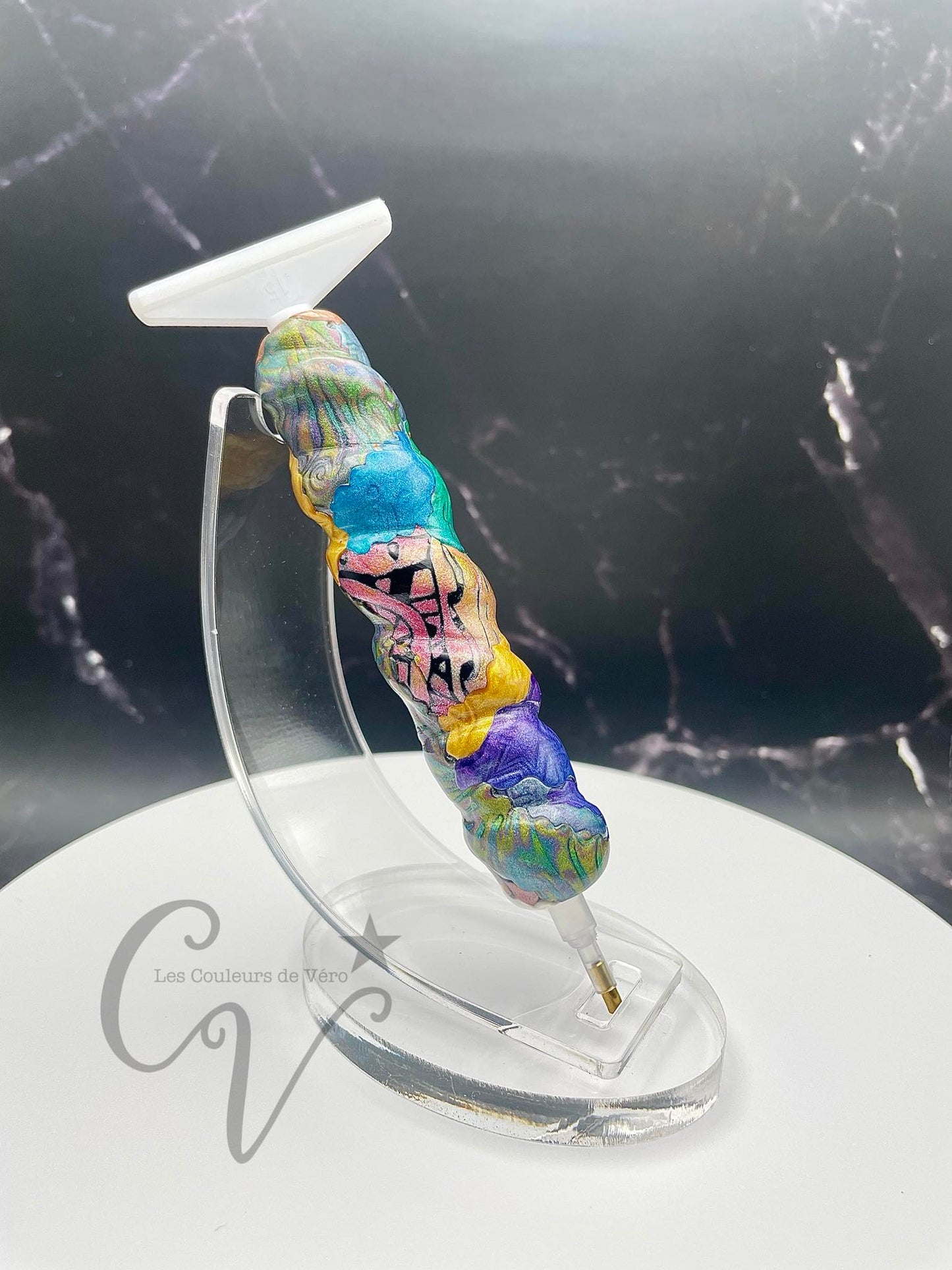 Ergonomic diamond painting stylus/pencil; Spiral heart passion!