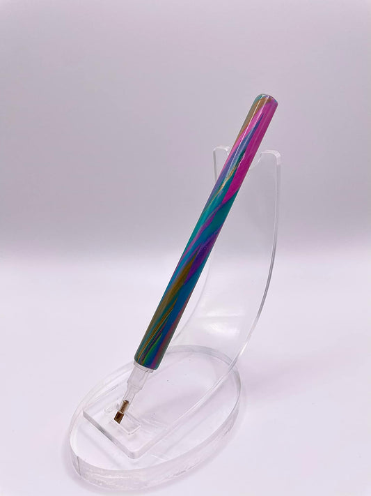 Stylet / crayon diamond painting; Très léger Fait main!
Ce stylet pour peinture en diamant, fait en pâte polymère est moulé à la main. D'une Durabilité et légerté incroyable.
