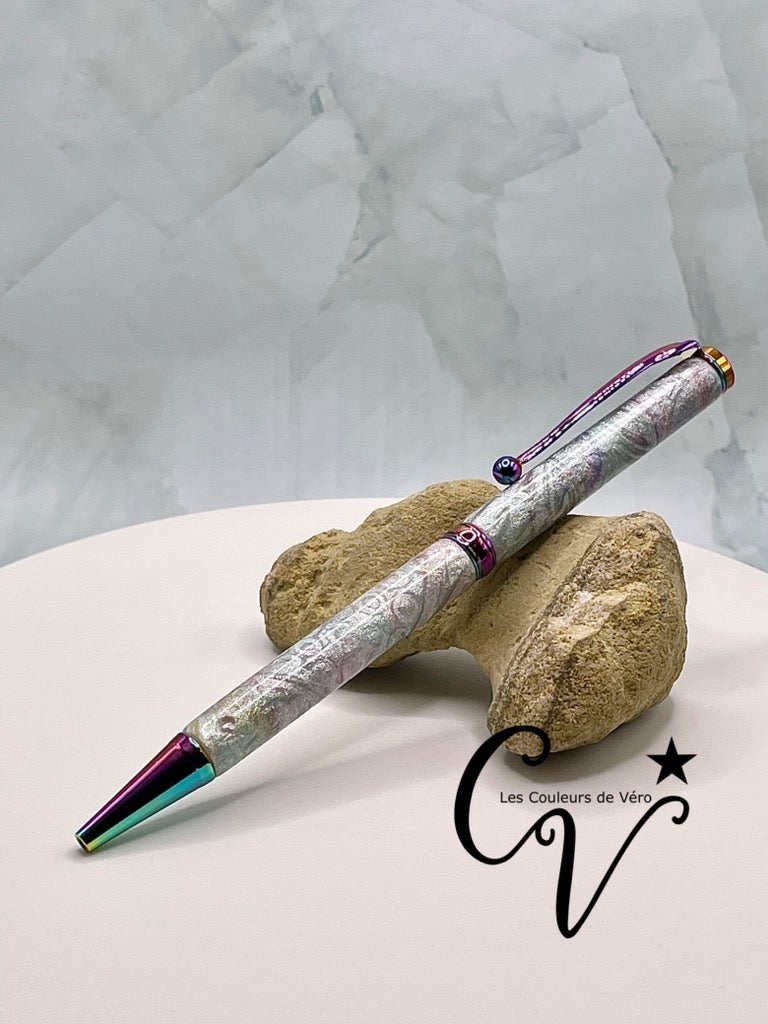 Stylo bille de collection à torsion mince Slimline, placage caméléon; Sculpture d'arc-en-ciel!