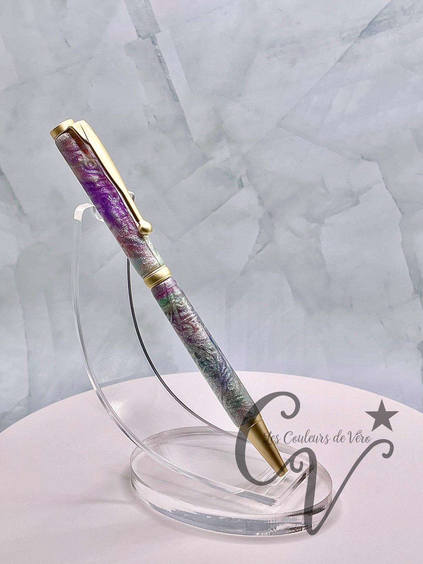 Slimline Slim Twist Collectible Ballpoint Pen; golden hearts