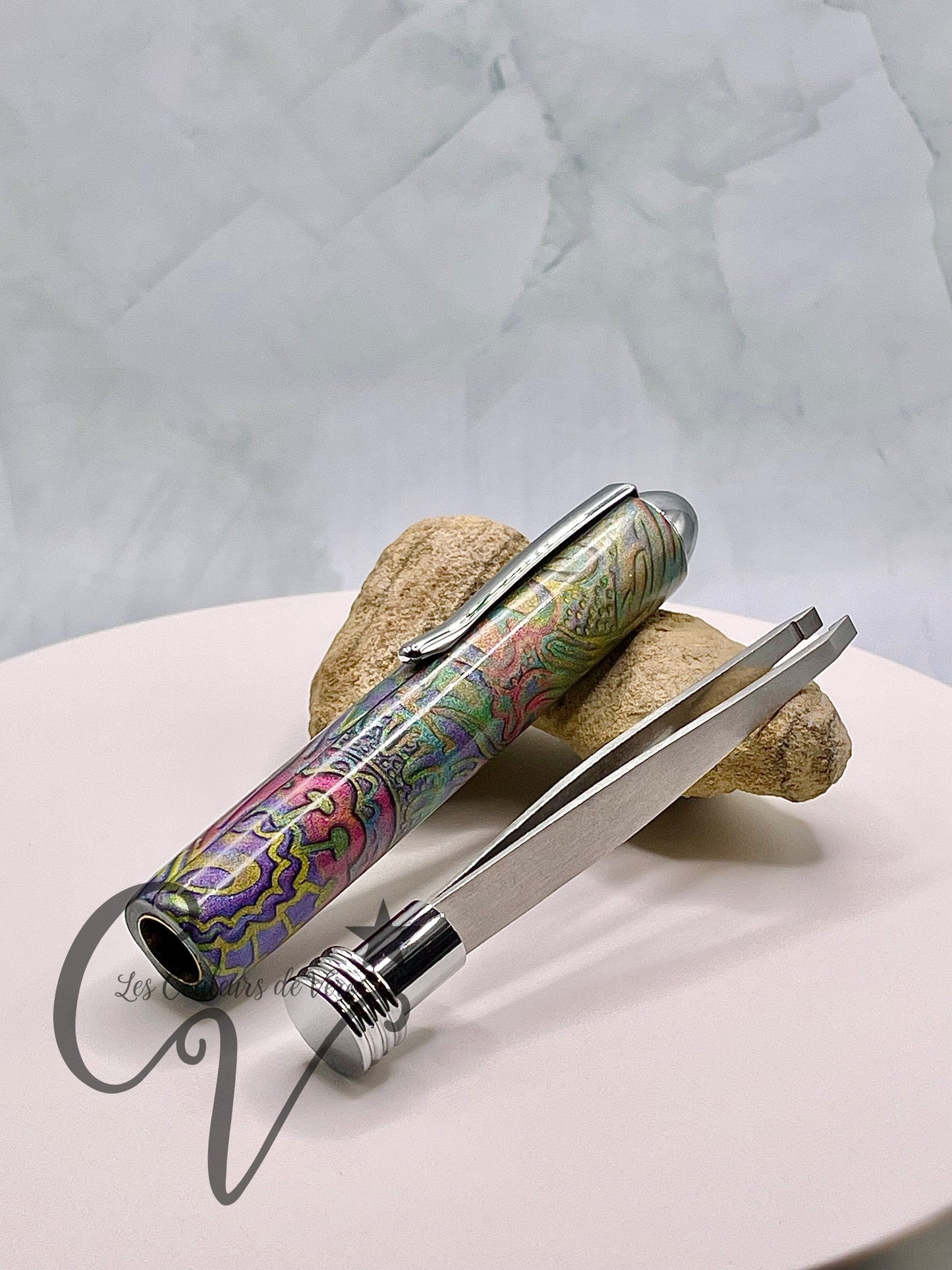 Eyebrow tweezers; Flowers in time!