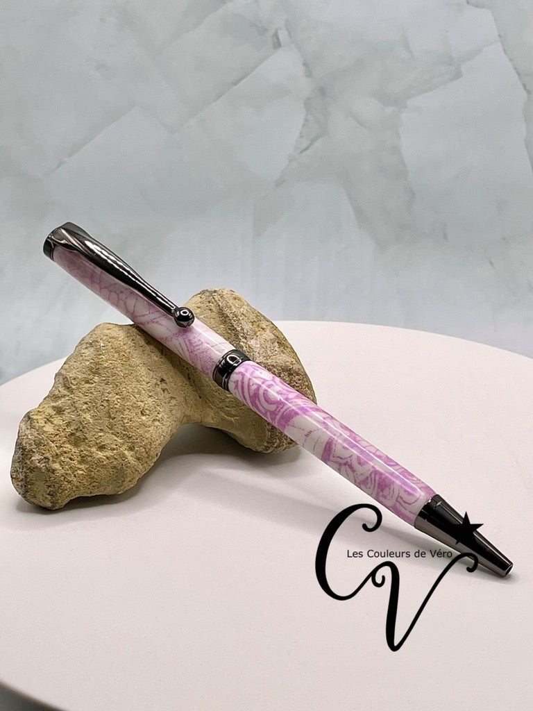 Stylo bille de collection à torsion ligne mince Slimline, plaquage noir; Fleurs discrètes!