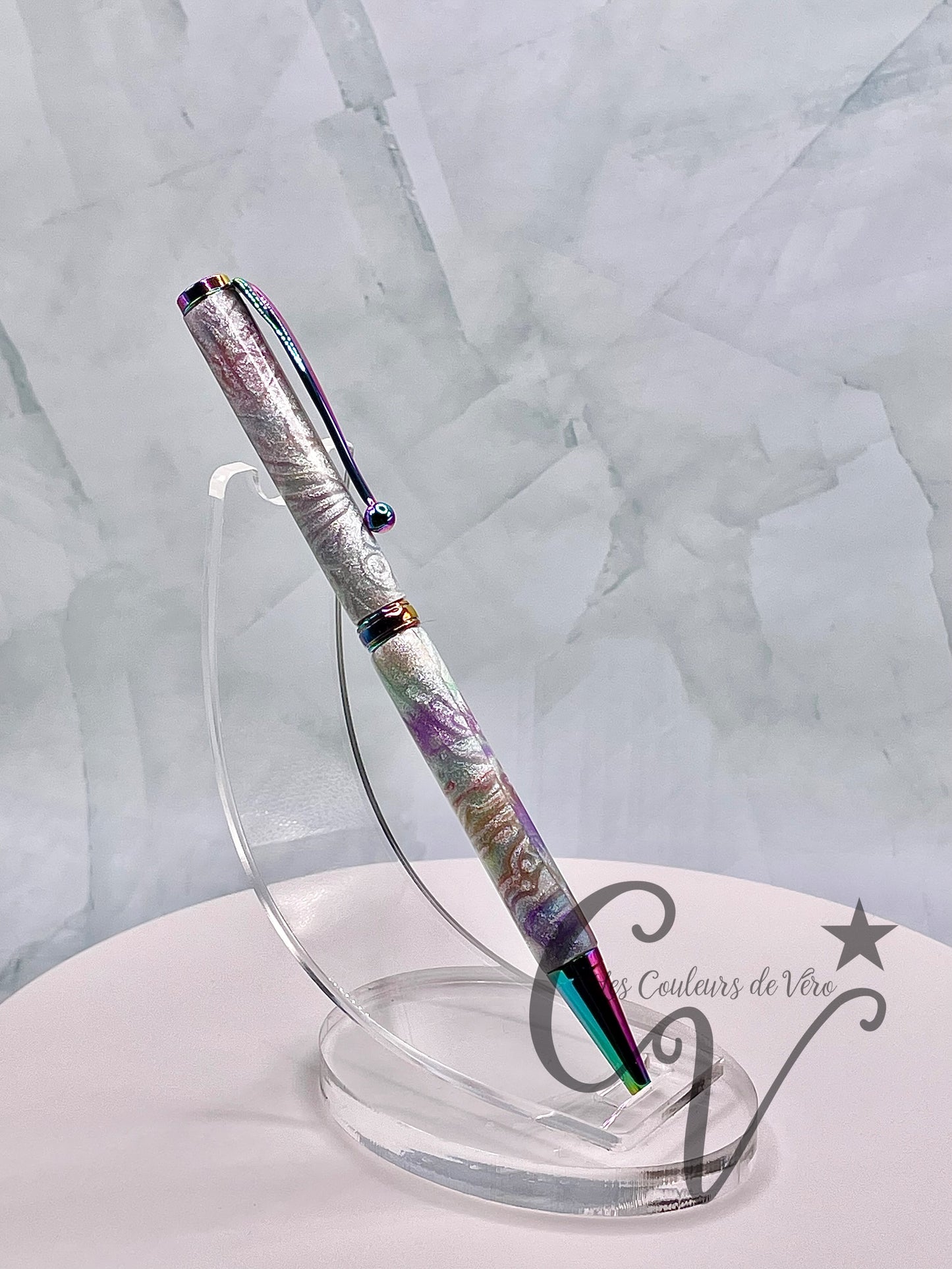 Stylo bille de collection à torsion mince Slimline, plaquage caméléon; Lumière infinie!