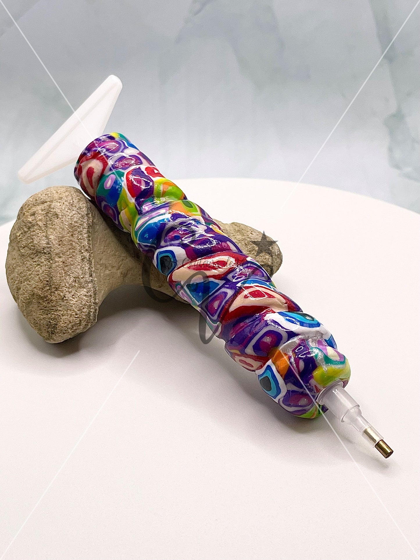 Ergonomic diamond painting stylus/pencil; Spiral heart passion!