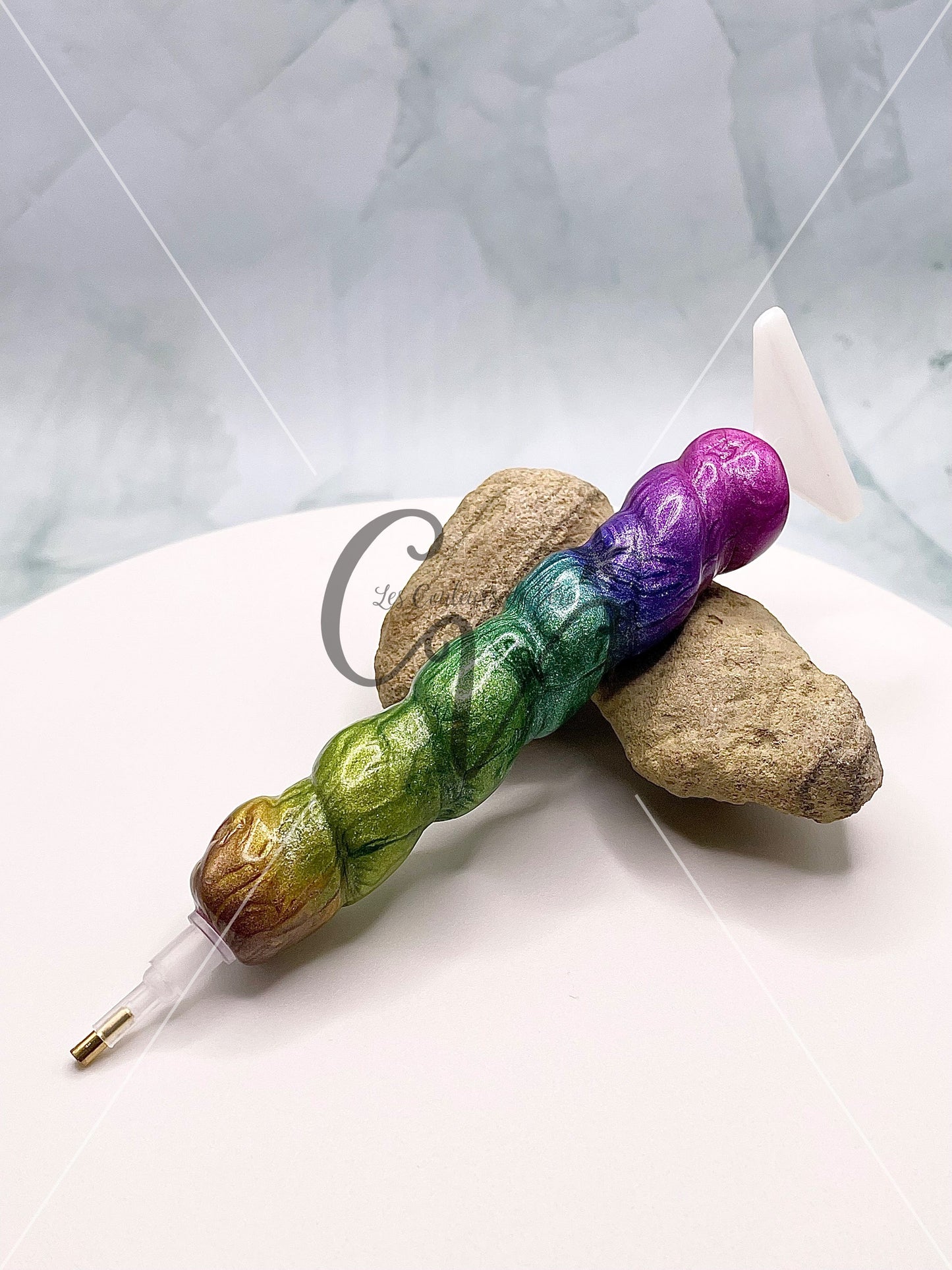Ergonomic diamond painting stylus/pencil; Spiral heart passion!