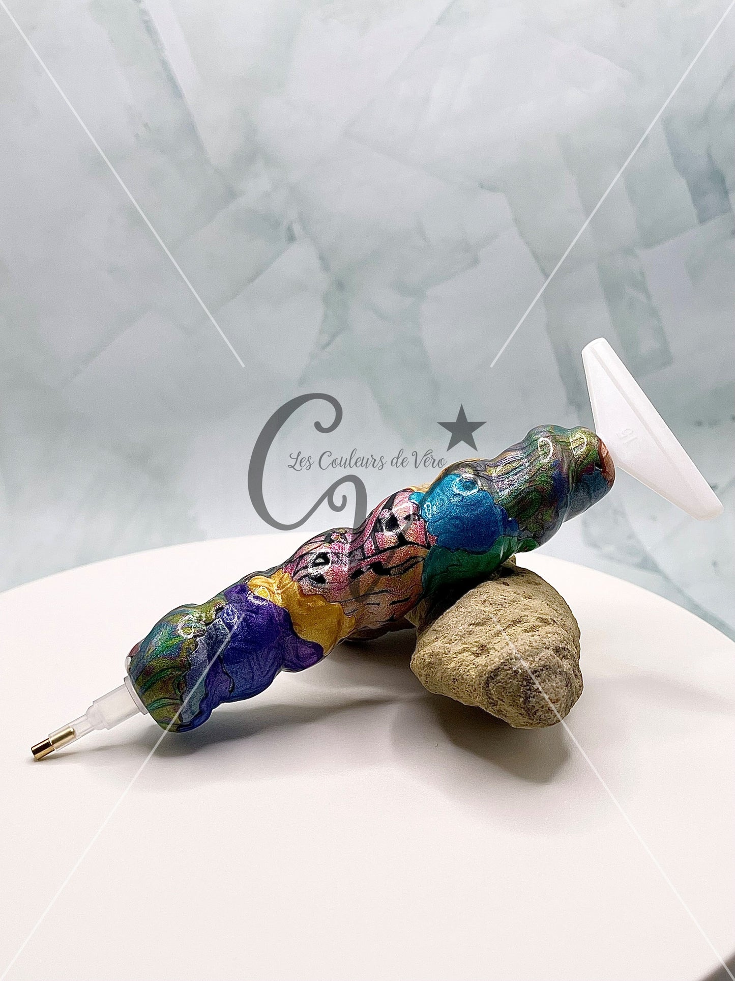 Ergonomic diamond painting stylus/pencil; Spiral heart passion!