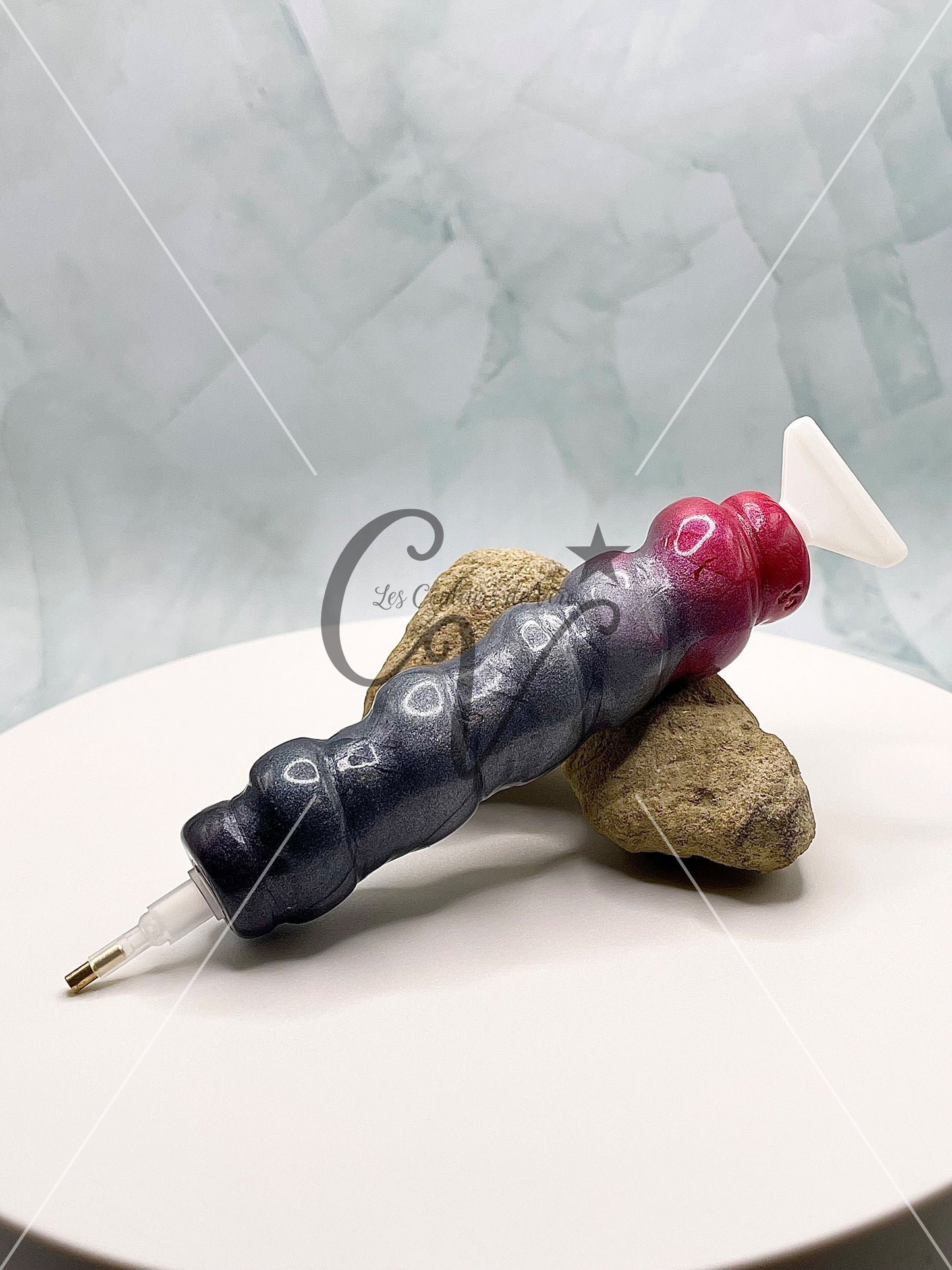 Ergonomic diamond painting stylus/pencil; Spiral heart passion!