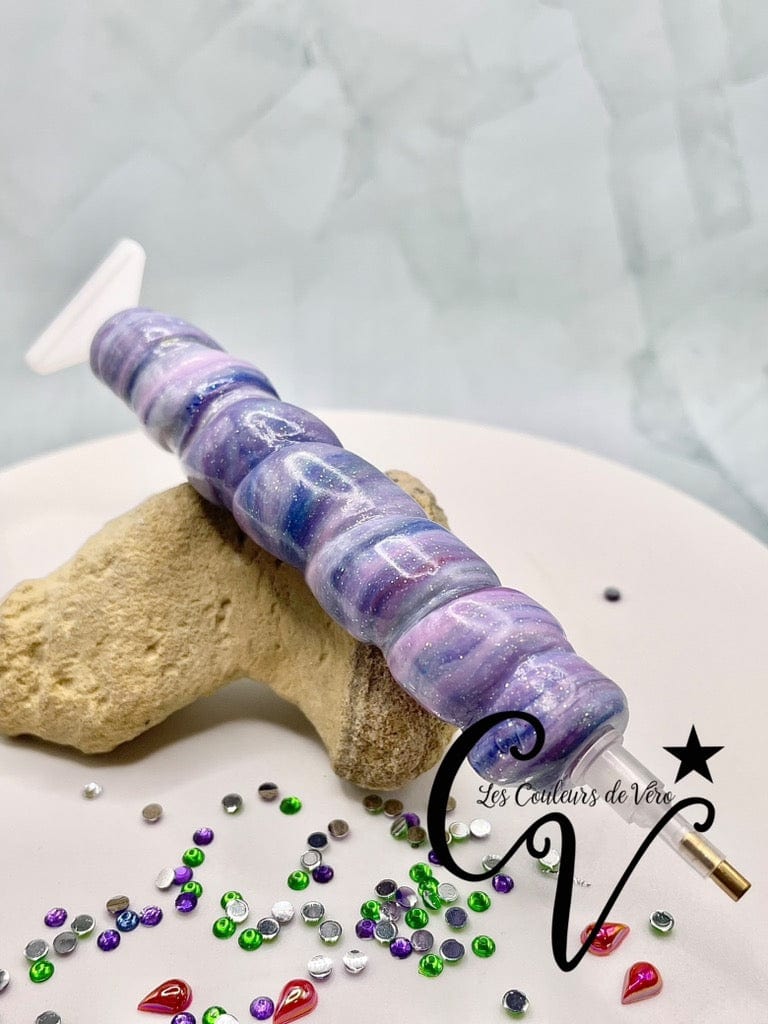 Ergonomic diamond painting stylus/pencil; Glittering tornado!