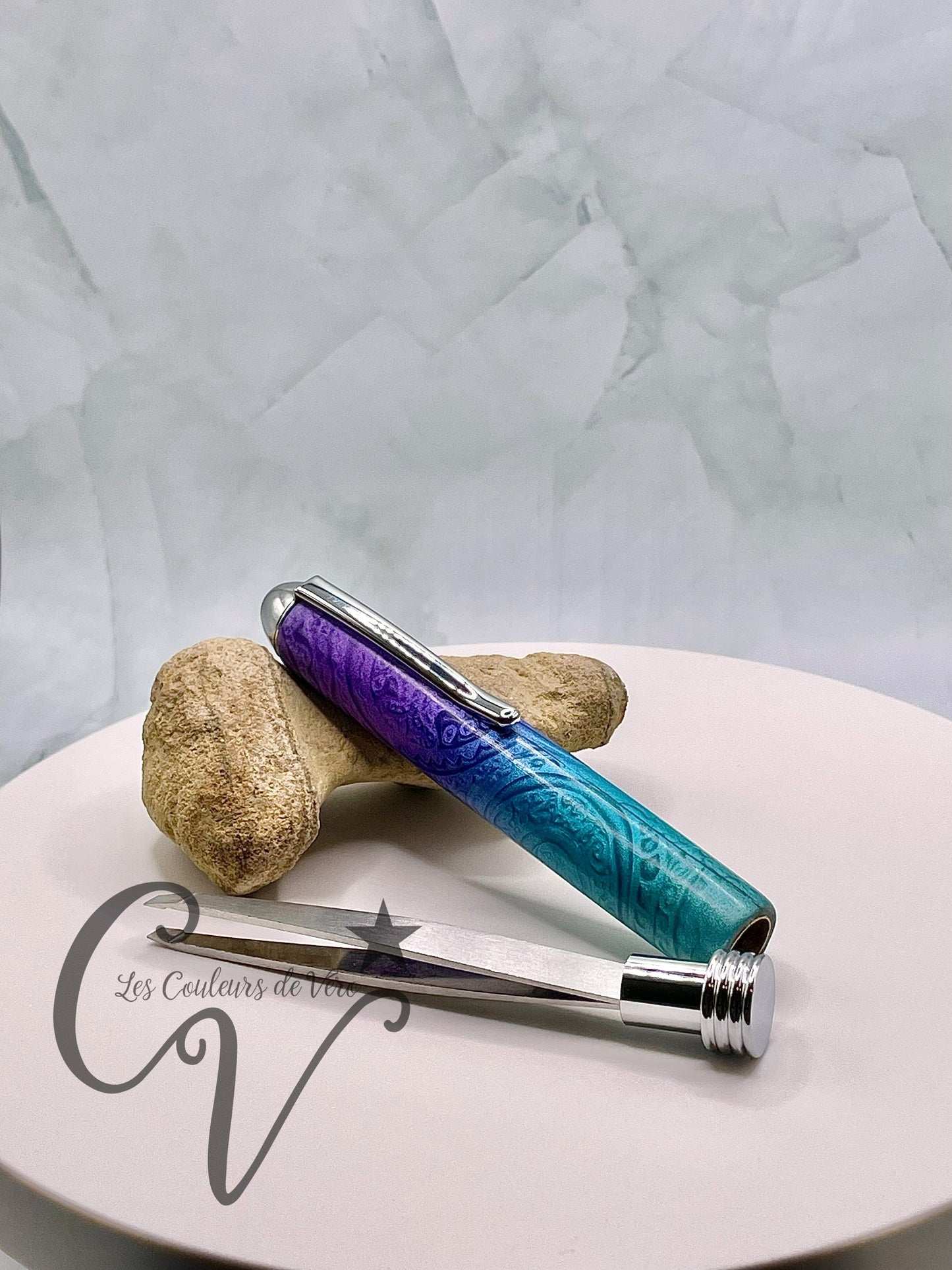 Eyebrow tweezers; Flowers in time!