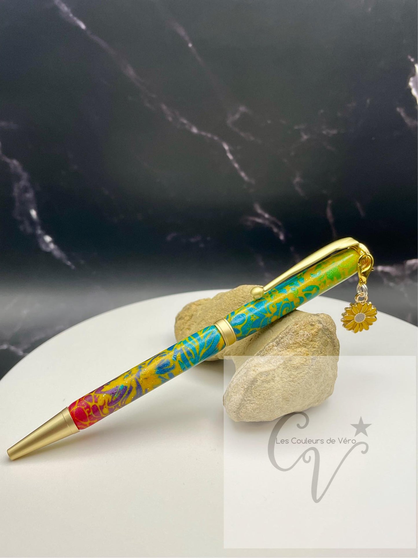 Slimline Slim Twist Collectible Ballpoint Pen; golden hearts