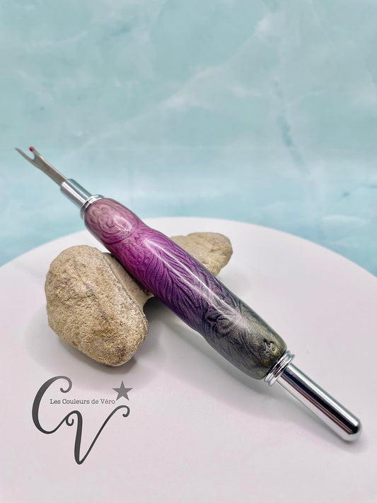 Découseurs, découvit;  Séparateur de couture; Beauté de mauve!
