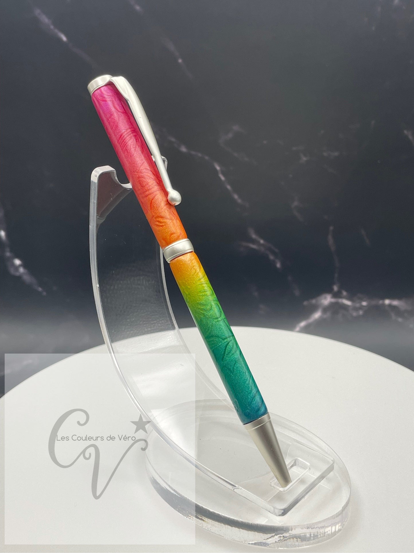 Slimline Slim Twist Collectible Ballpoint Pen; golden hearts