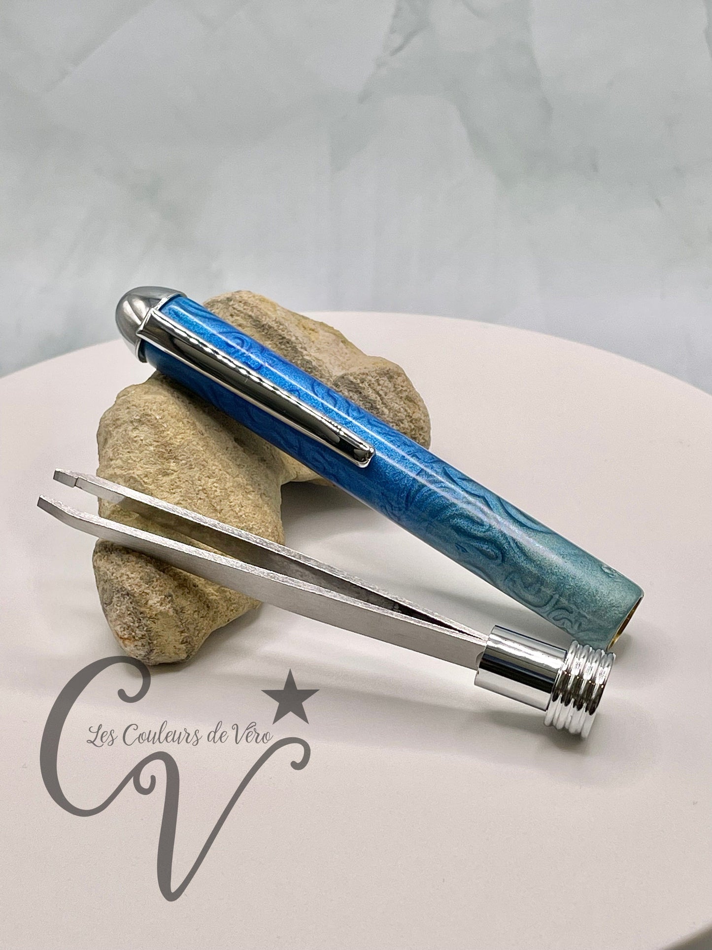 Eyebrow tweezers; Flowers in time!