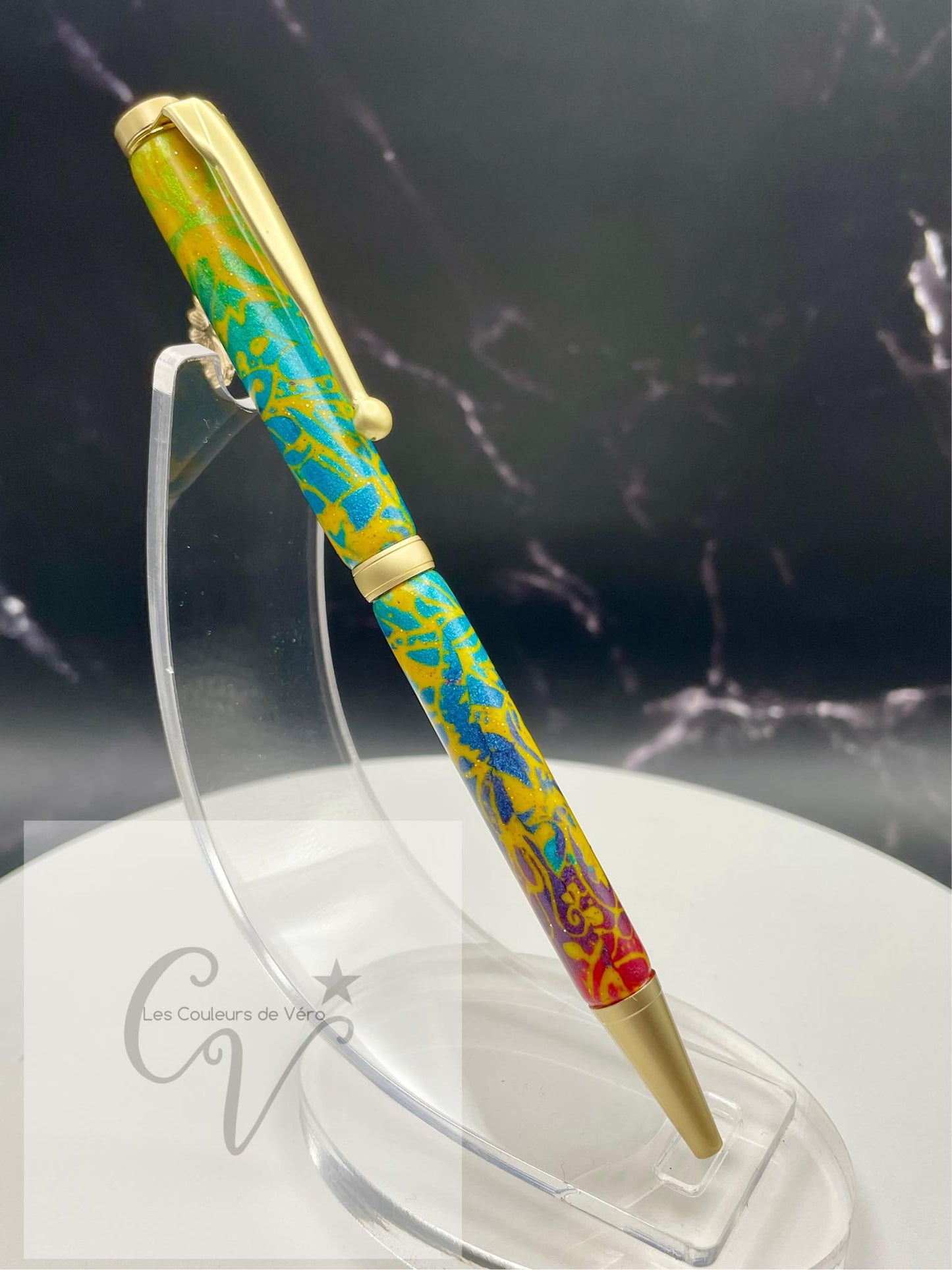 Slimline Slim Twist Collectible Ballpoint Pen; golden hearts