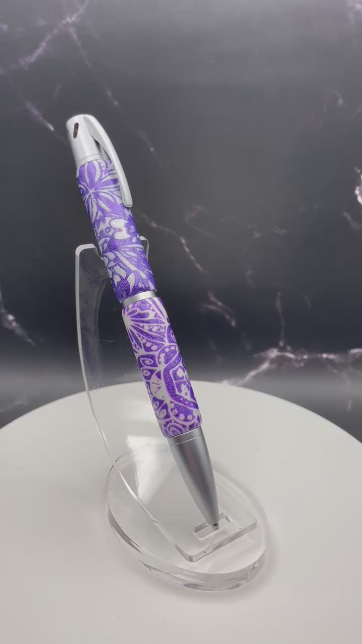 Stylo bille à torsion aromathérapie; anti-stress, huiles essentielles, fait main.Stylo bille à torsion aromathérapie; anti-stress, huiles essentielles, fait main!