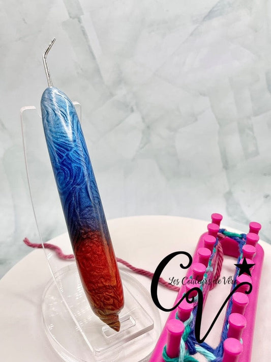 Ergonomic knitting tool; Deep ocean!