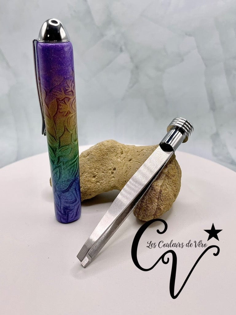 Tweezers, eyebrows; Dazzling flowers!