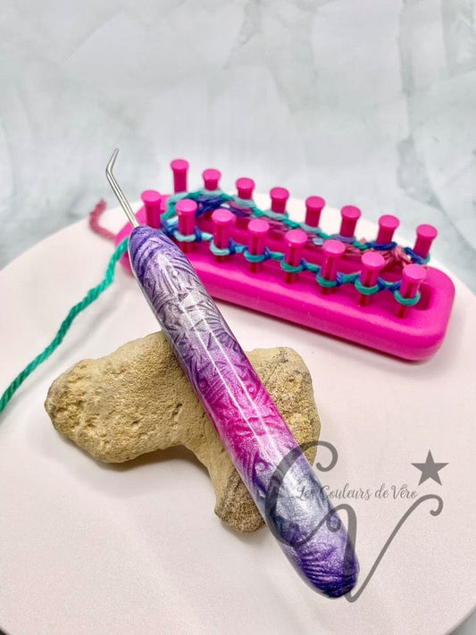 Ergonomic knitting tool; Surprise mandalas!