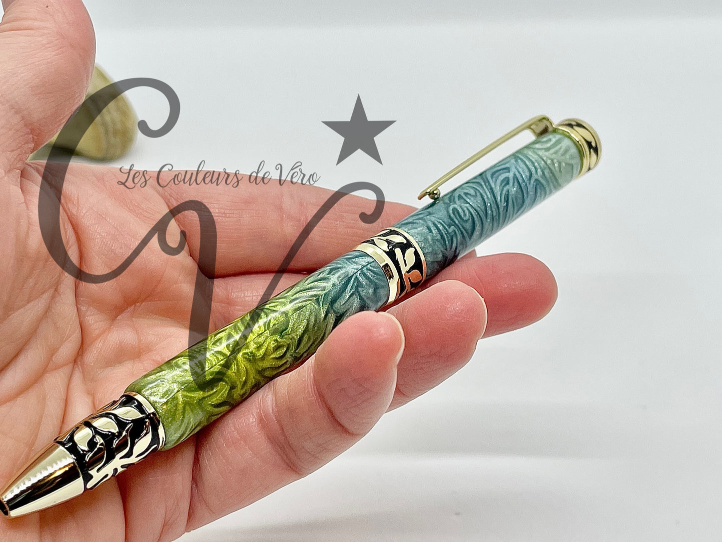 Stylo bille de collection à torsion Or 24K; Feuillage enchanté!