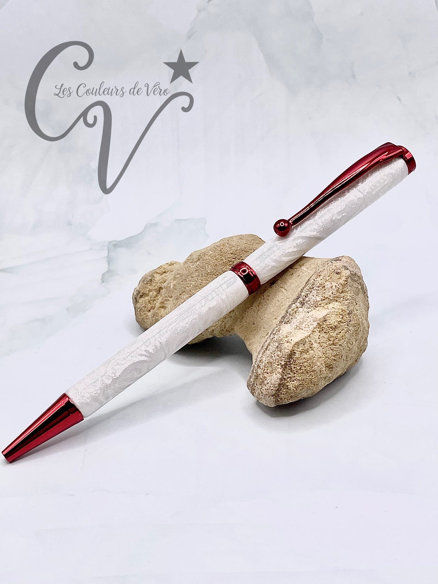 Durable and unique twist ballpoint pen!