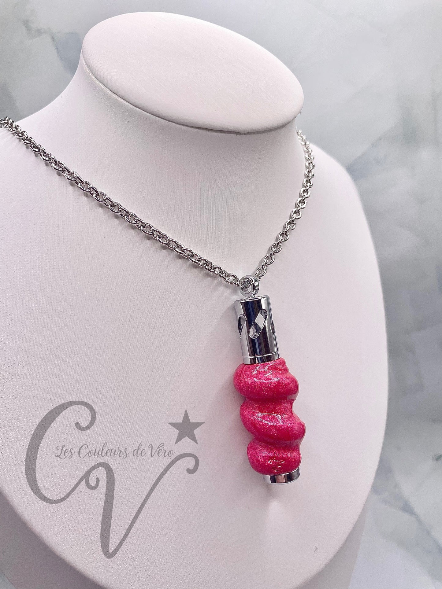 aromatherapy necklace; At the center of the Earth!