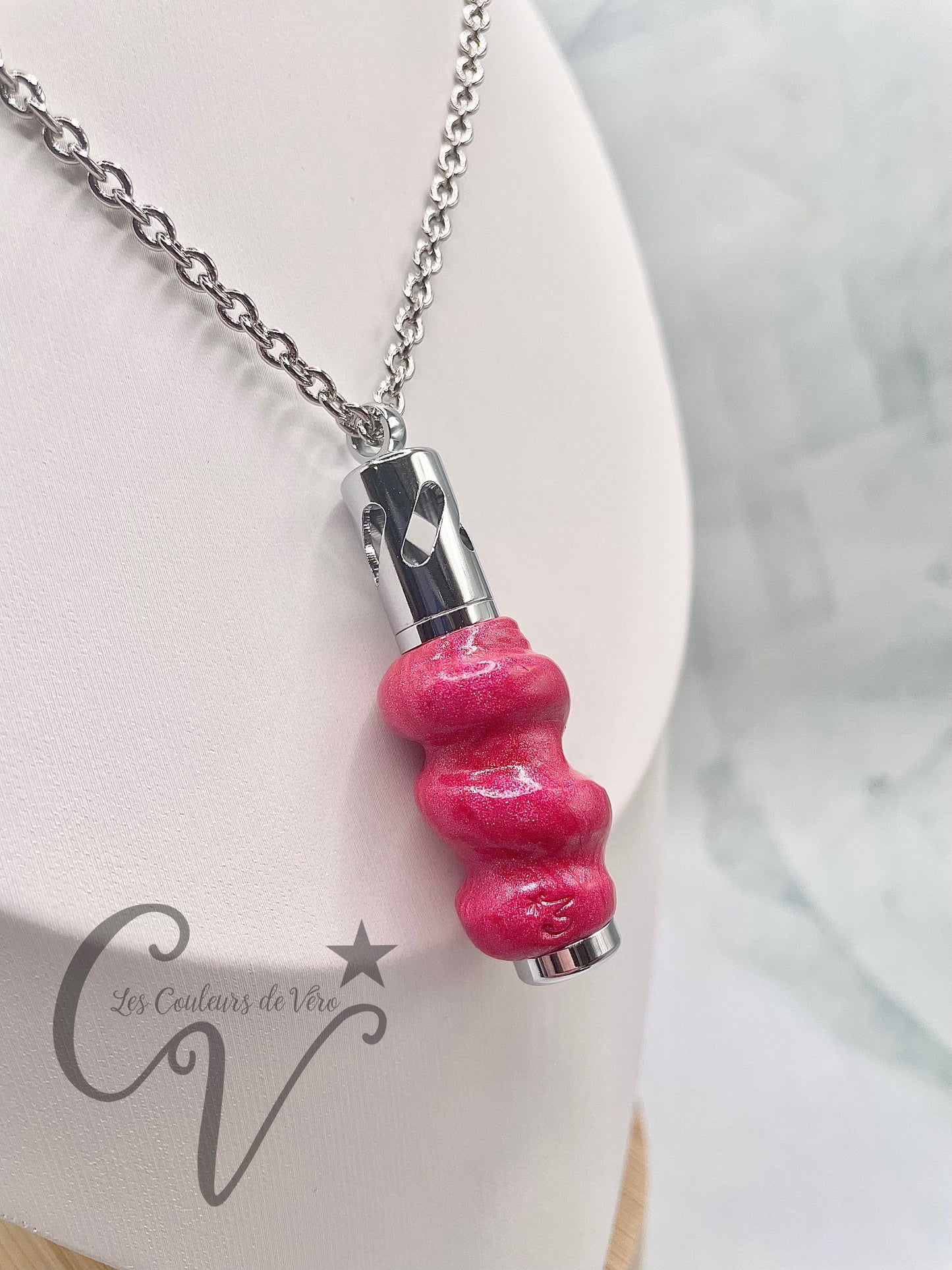 aromatherapy necklace; At the center of the Earth!