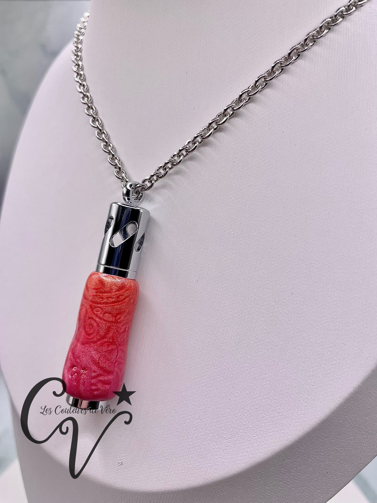aromatherapy necklace; At the center of the Earth!
