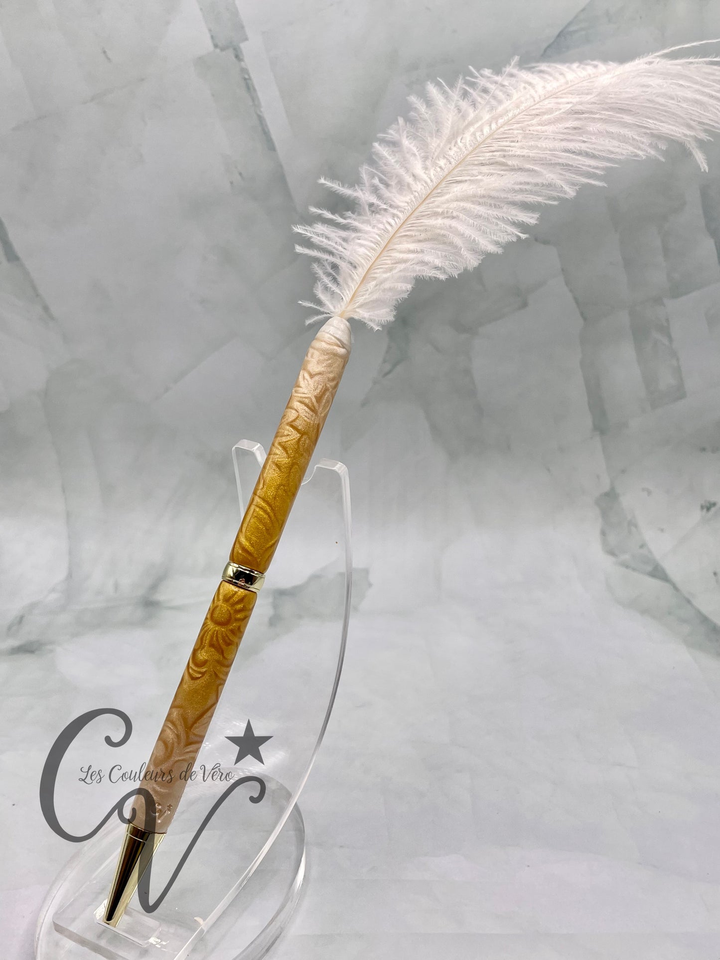 Stylo bille de collection à torsion mince Slimline; En pâte polymère, finissions plume d'autruche!